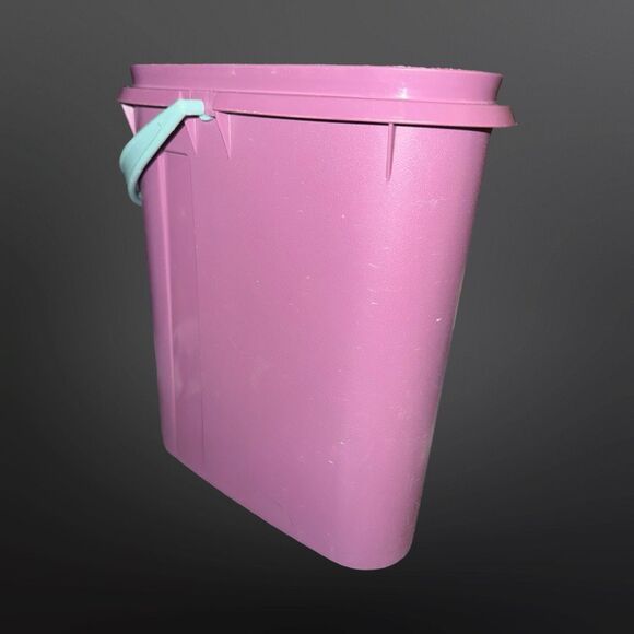 Tupperware 1 Quart Slim Juice Pitcher Purple Mint Beverage Buddy Store n Pour - Picture 3 of 11